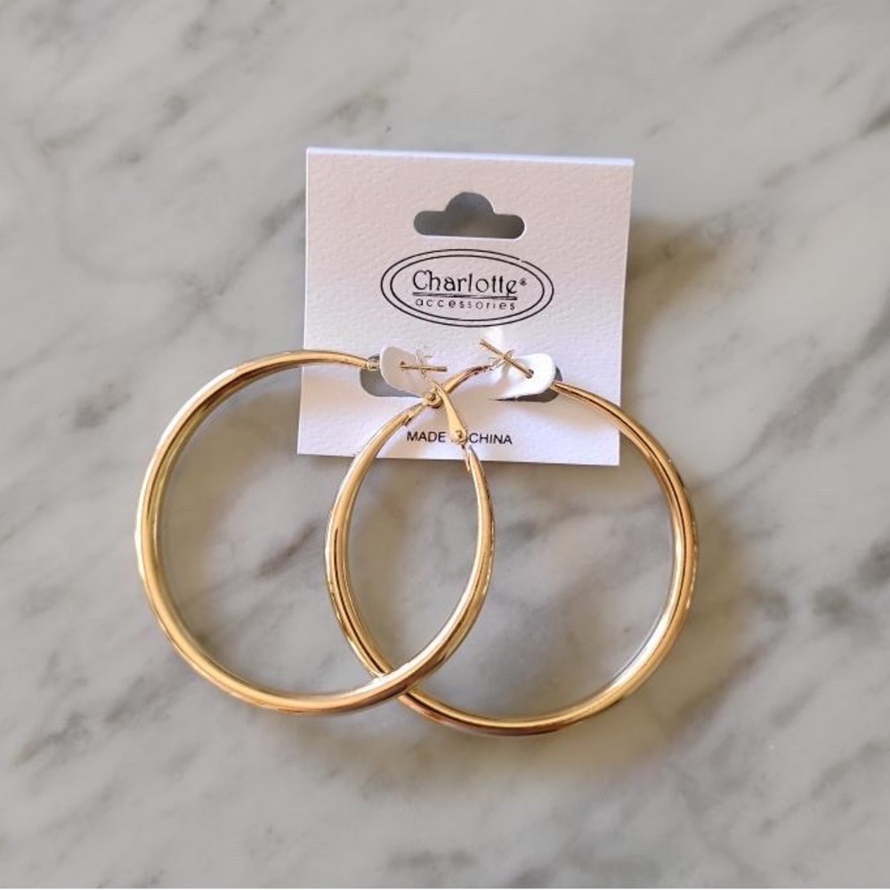 🆕 Charlotte Accessories: Gold Hoop Earrings